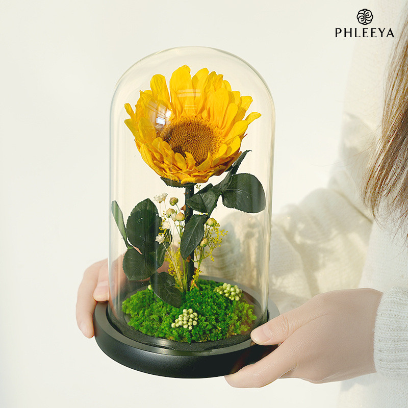 Preserved Roses and Sunflowers in a Glass Vase—Creative Decorative Ornaments for Elders as Holiday Gifts